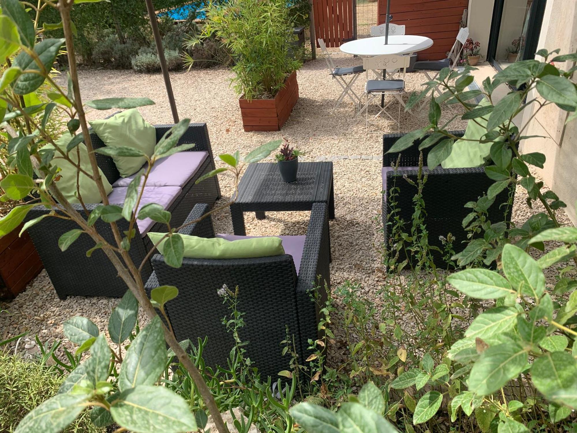 Villelaure Maison D'Hotes Les Jardinettes En Luberon מראה חיצוני תמונה